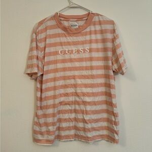 ✨3/$33 SALE Vintage guess pink tshirt
